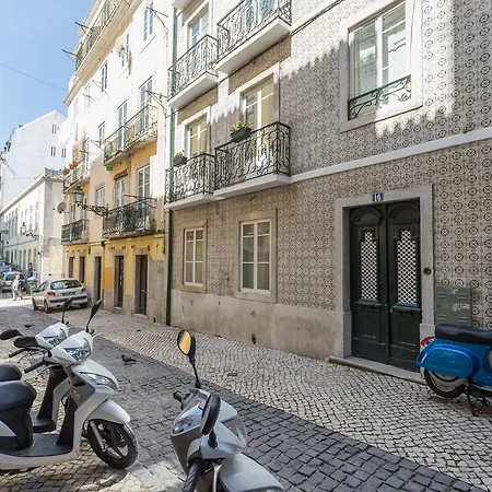 Trendy In Bairro Alto Appartamento Lisbona